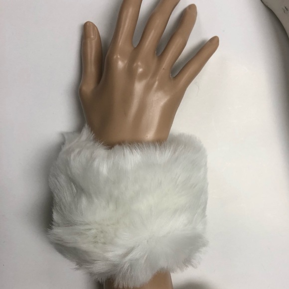 Pair Winter White Faux Fur Cuffs - Picture 4 of 4